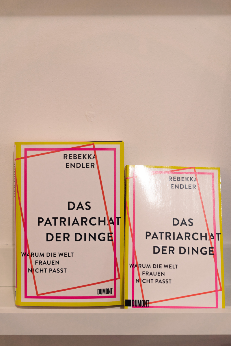 kohsie Bookwall Juli Jessy-Belle