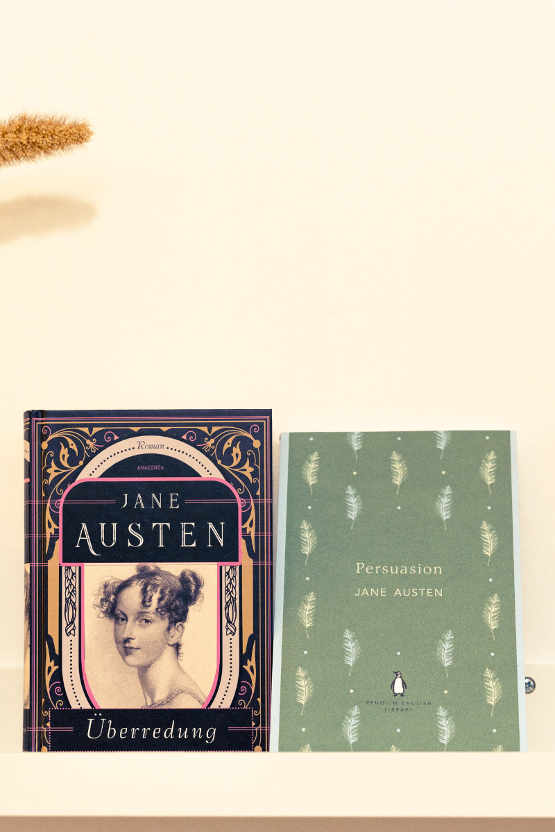 kohsie Bookwall Ester
