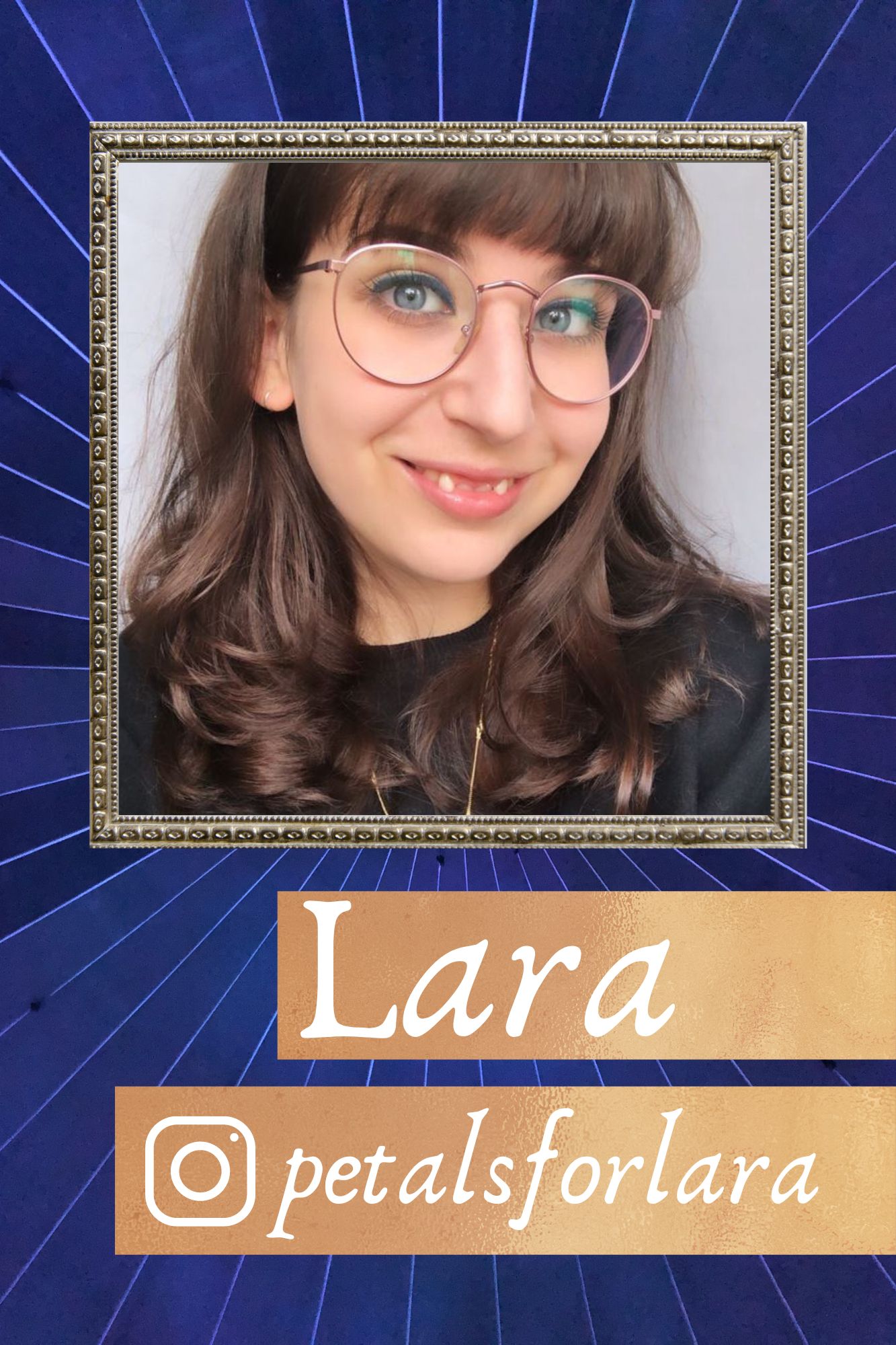 Bookwall Lara